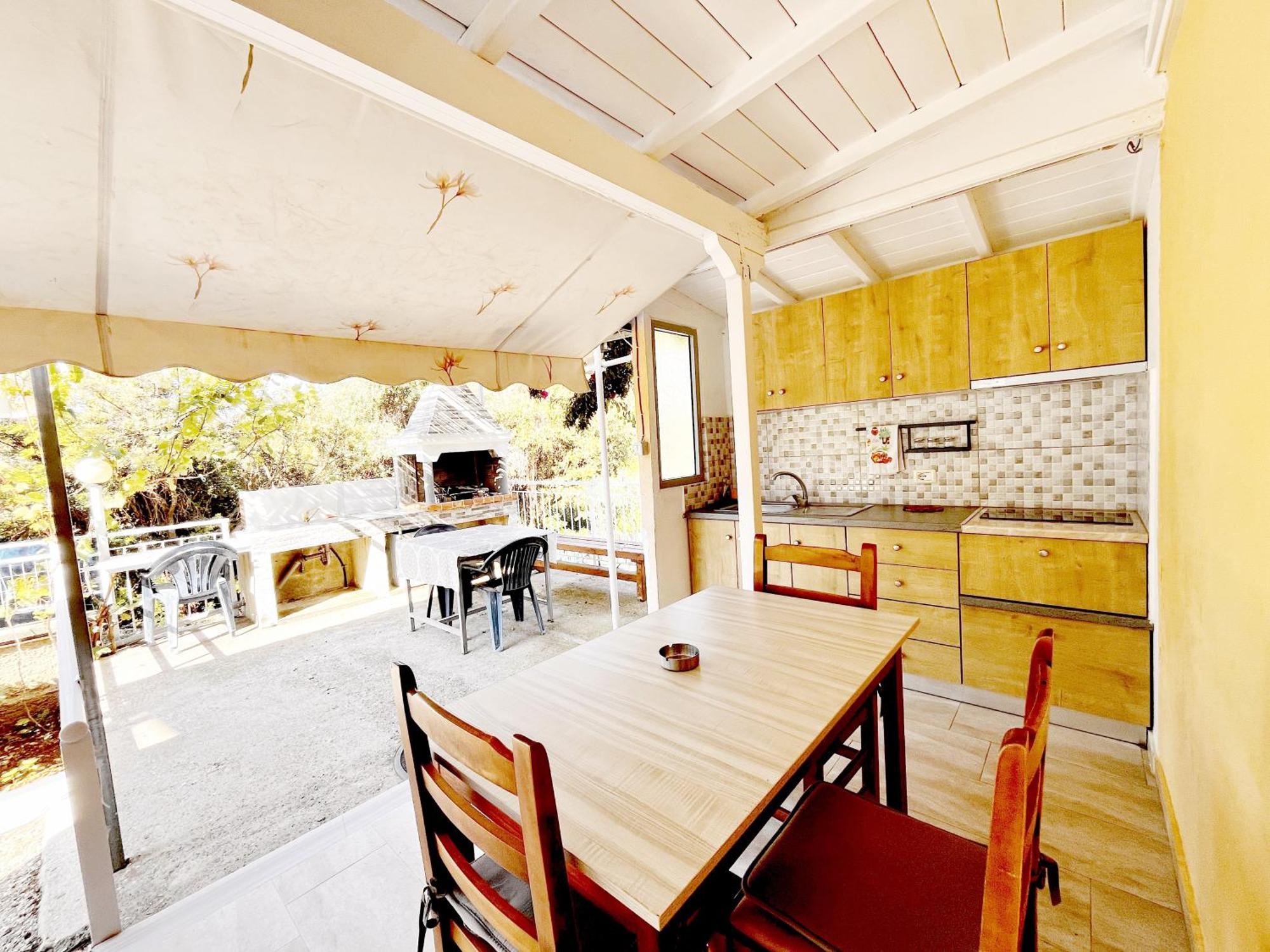 Garden Rooms Himarë Exterior foto